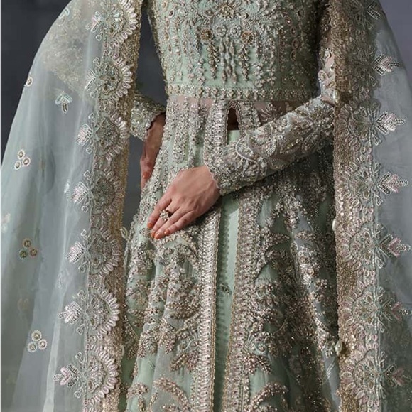 Pakistani designer outfit - Picture 4 of 15